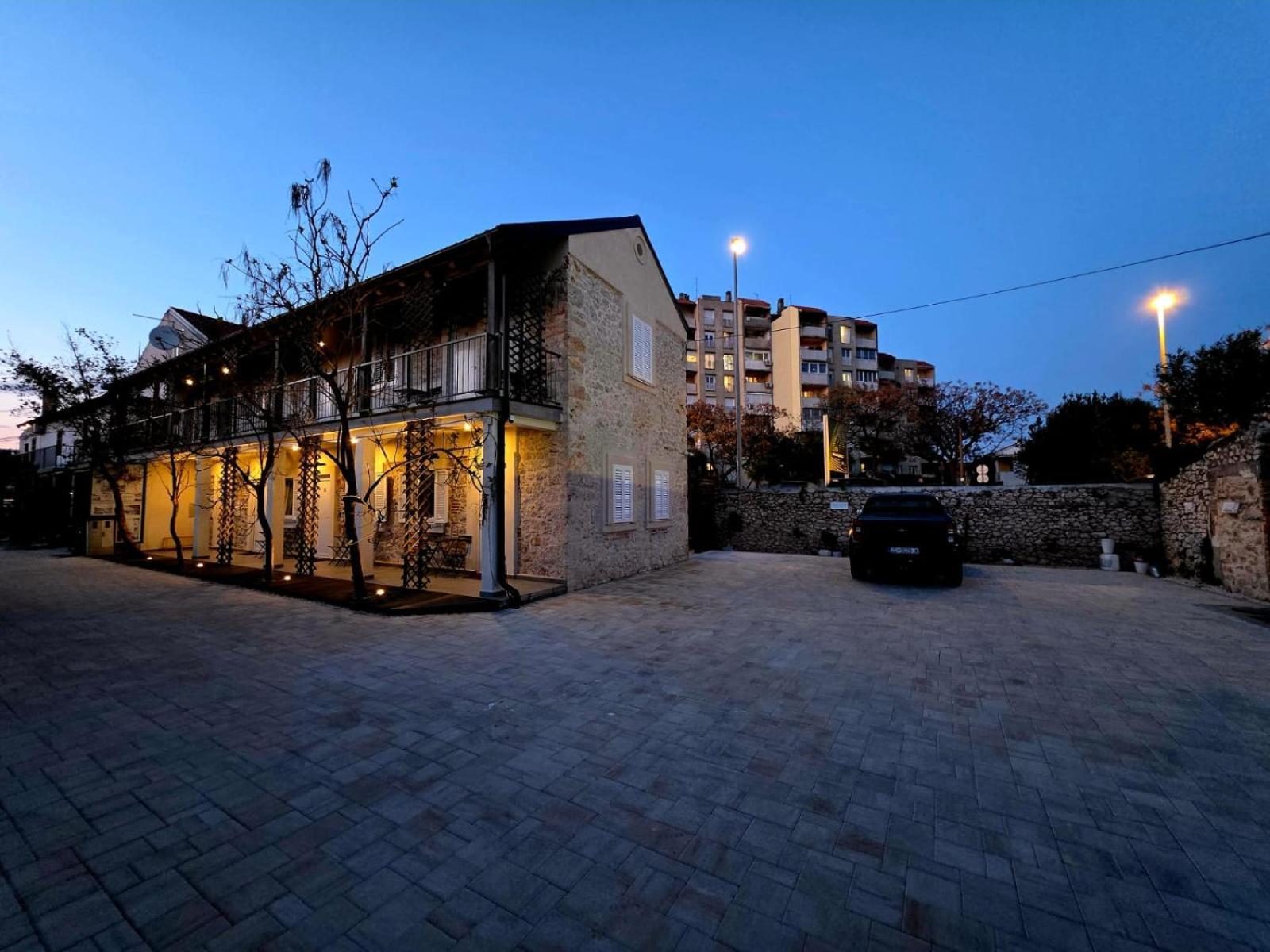 Guverna New City Accommodation Zadar Exterior photo